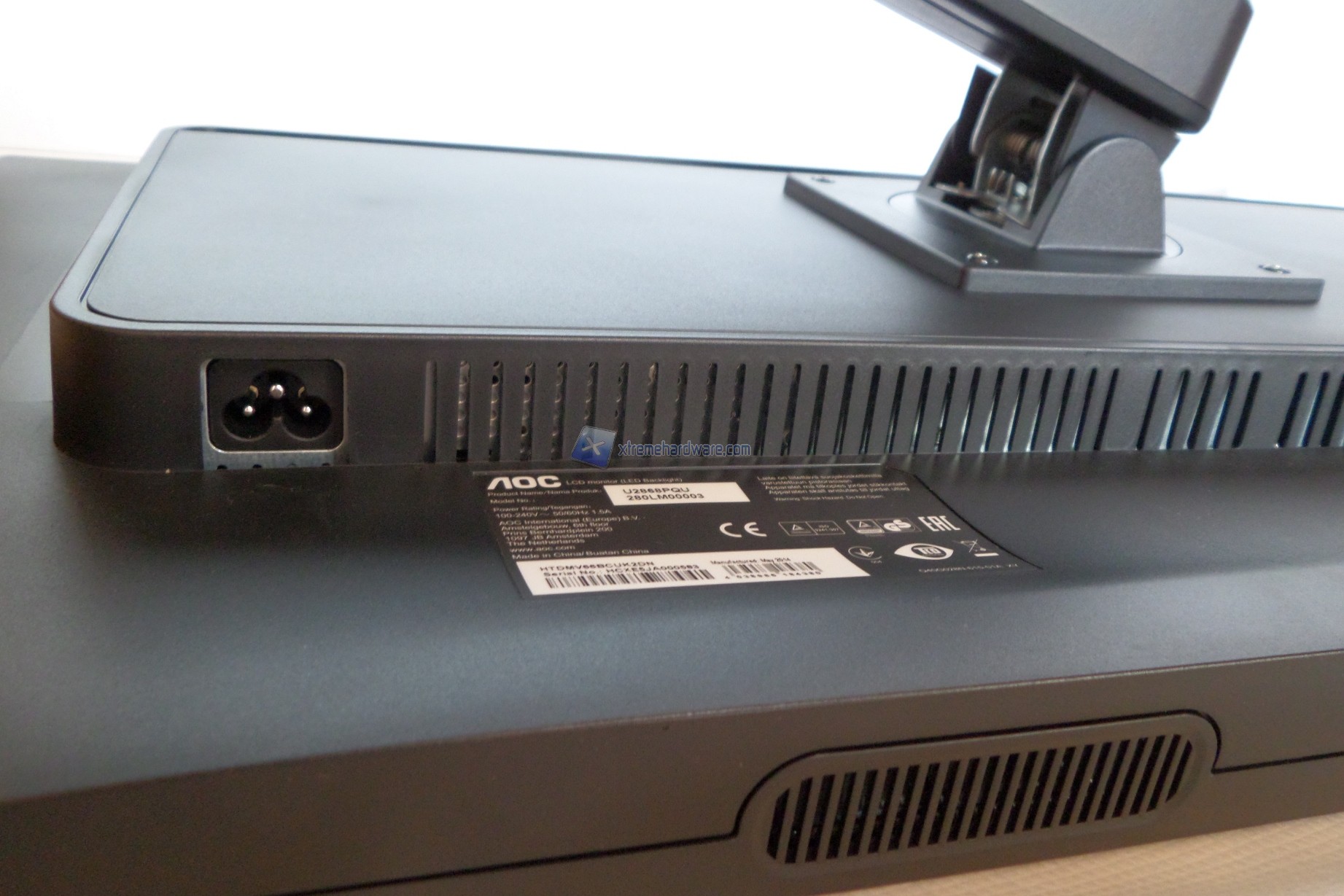 AOC U2868PQU 09